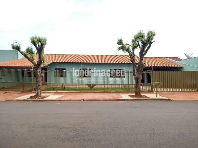 Casa com 454m² 5 quartos e 3 banheiros, à venda, no bairro Waldemar Hauer em Londrina