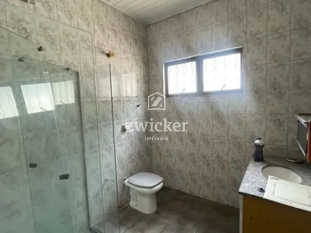 Casa com 242m² 3 quartos e 3 banheiros, à venda ou para alugar, no bairro Jardim América em Bauru