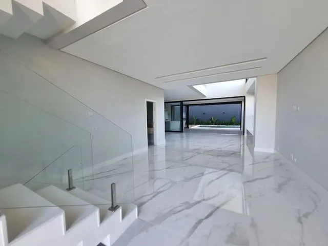 Casa com 460m² 4 quartos e 5 banheiros, à venda, no bairro Condomínio Residencial Alphaville em São José Dos Campos