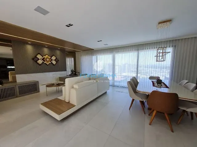 Casa com 554m² 3 quartos e 8 banheiros, à venda, no bairro Condomínio Residencial Alphaville II em São José dos Campos