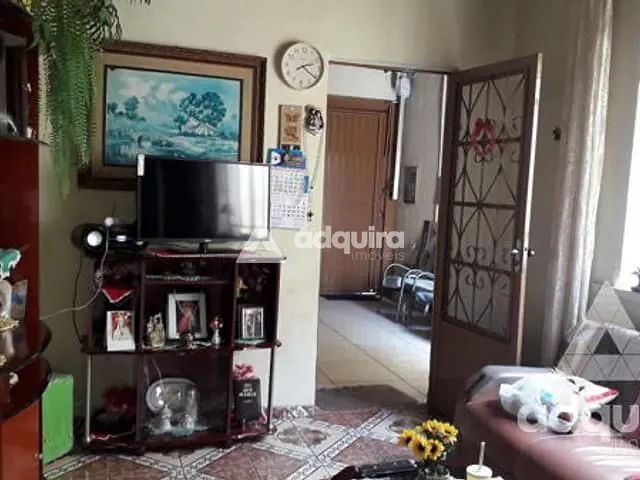 Casa com 160m² 3 quartos e 2 banheiros, à venda, no bairro Nova Rússia em Ponta Grossa