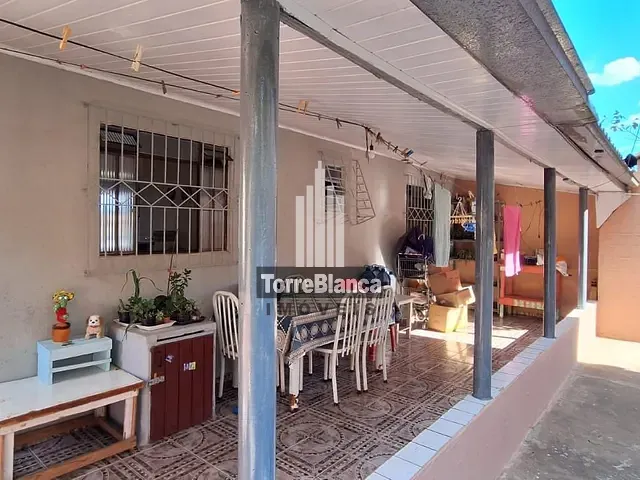 Casa com 476m² 3 quartos e 1 banheiro, à venda, no bairro Contorno em Ponta Grossa