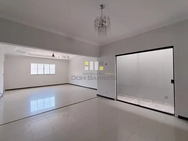 Casa 3 quartos e 2 banheiros, para alugar, no bairro Vila Menuzzo em Sumaré