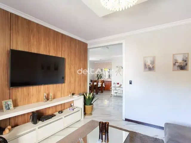 Casa com 540m² 4 quartos e 4 banheiros, à venda, no bairro Céu Azul em Belo Horizonte