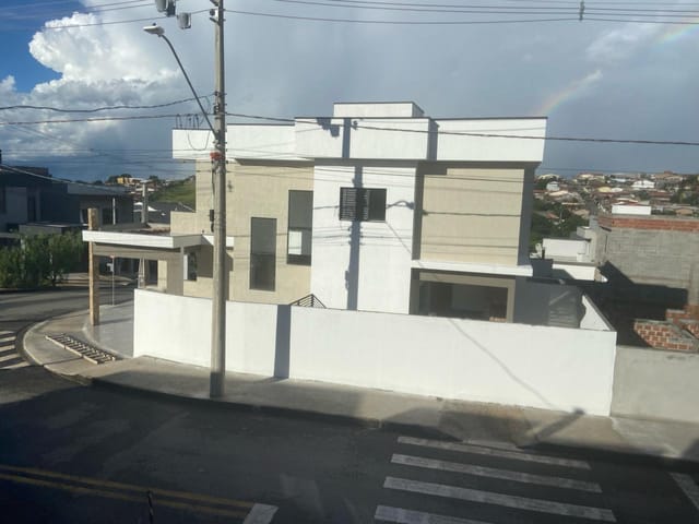 Casa 3 quartos e 3 banheiros, à venda, no bairro Morada dos Nobres em Taubaté