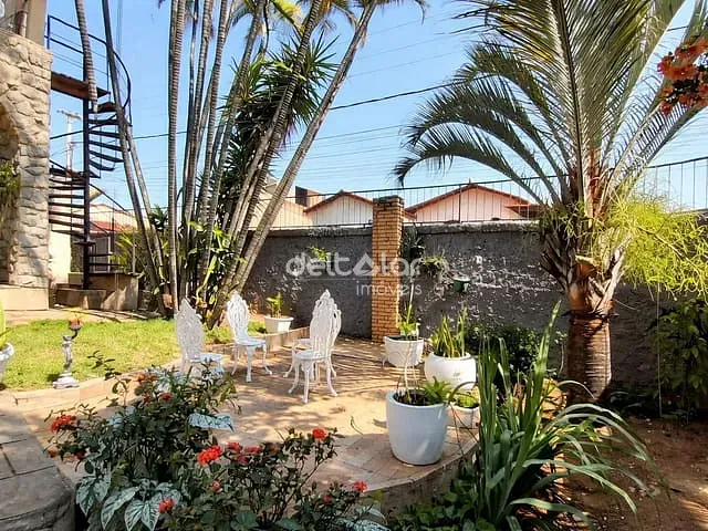 Casa com 540m² 5 quartos e 3 banheiros, para alugar, no bairro Pampulha em Belo Horizonte