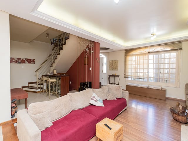 Casa 3 quartos e 3 banheiros, à venda, no bairro Centro em Pelotas