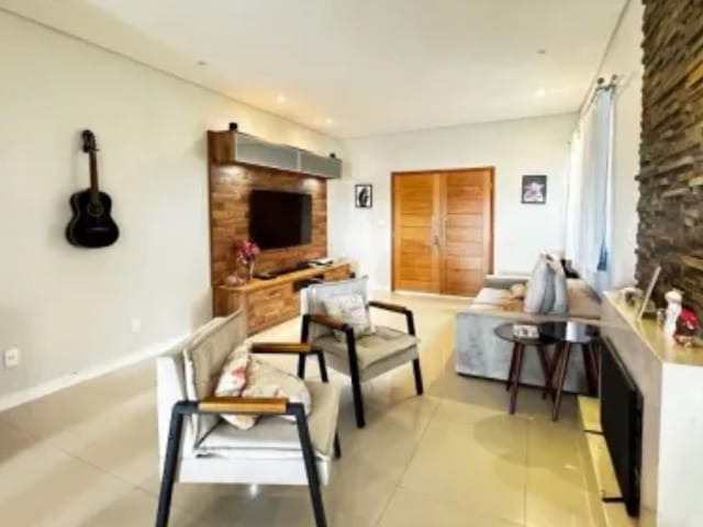 Casa com 334m² 4 quartos e 3 banheiros, à venda, no bairro Urbanova em São José dos Campos