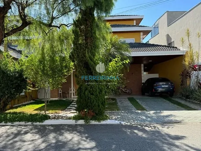 Casa com 334m² 4 quartos e 3 banheiros, à venda, no bairro Urbanova em São José dos Campos