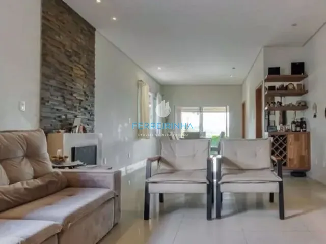 Casa com 334m² 4 quartos e 3 banheiros, à venda, no bairro Urbanova em São José dos Campos