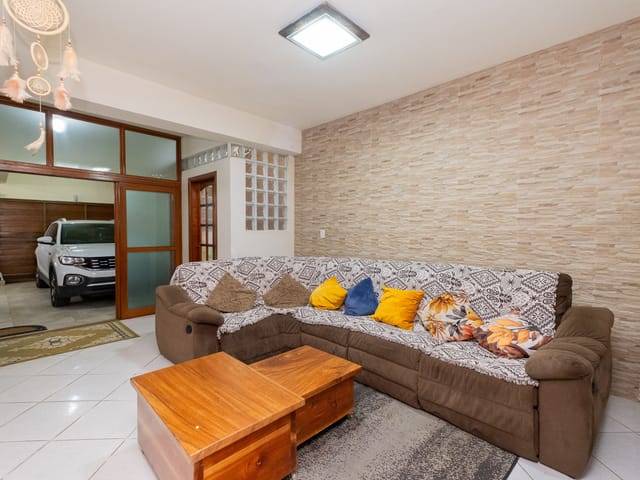 Casa 4 quartos e 3 banheiros, à venda, no bairro Centro em Pelotas
