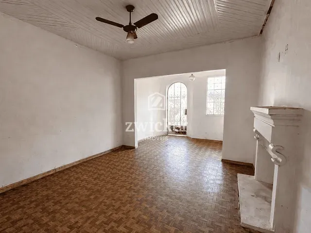 Casa com 324m² 4 quartos e 2 banheiros, à venda ou para alugar, no bairro Jardim Estoril em Bauru