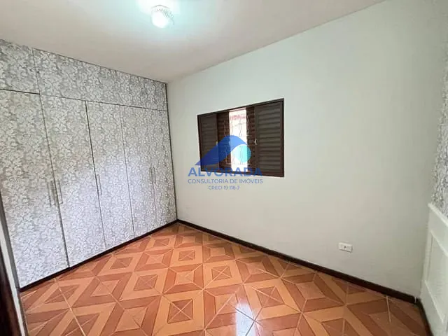 Casa 2 quartos e 1 banheiro, para alugar, no bairro Jardim das Indústrias em São José dos Campos