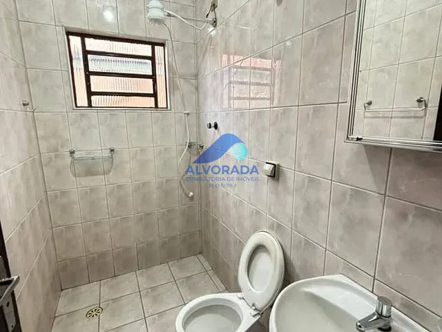 Casa 2 quartos e 1 banheiro, para alugar, no bairro Jardim das Indústrias em São José dos Campos