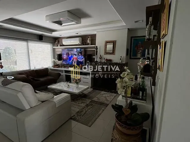 Casa 3 quartos e 4 banheiros, à venda, no bairro Sarandi em Porto Alegre