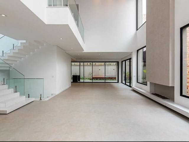 Casa com 480m² 4 quartos e 7 banheiros, à venda, no bairro Alphaville em Santana de Parnaíba