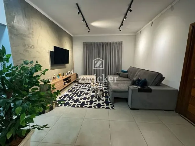 Casa com 300m² 3 quartos e 4 banheiros, à venda, no bairro Vila São Paulo em Bauru