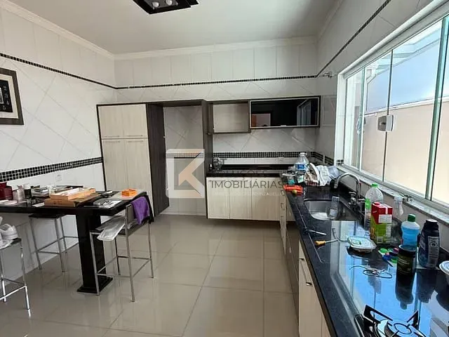 Casa com 300m² 3 quartos e 3 banheiros, à venda, no bairro Jardim Esplanada II em Indaiatuba