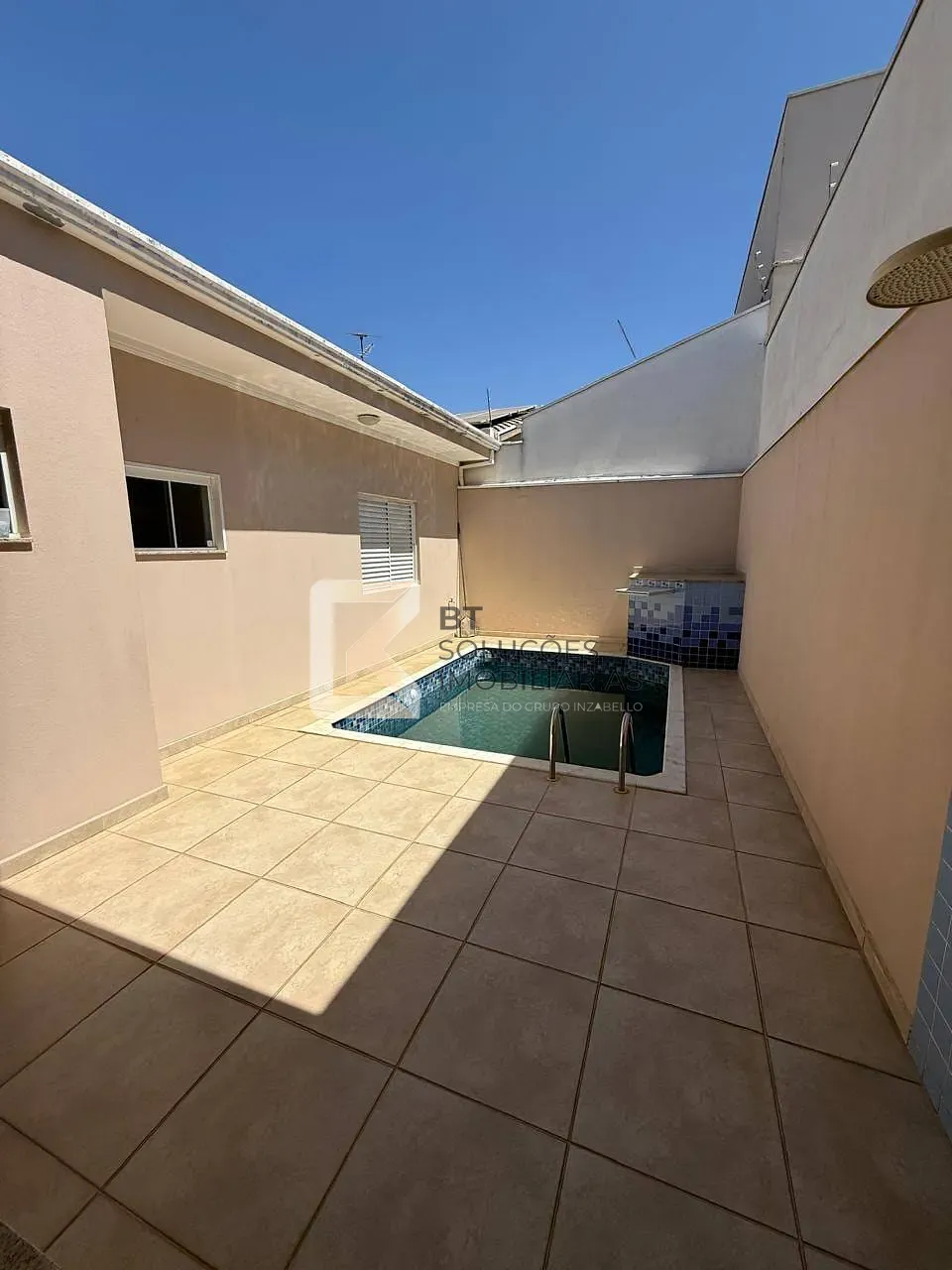 Casa, 3 quartos, 191 m² - Foto 1