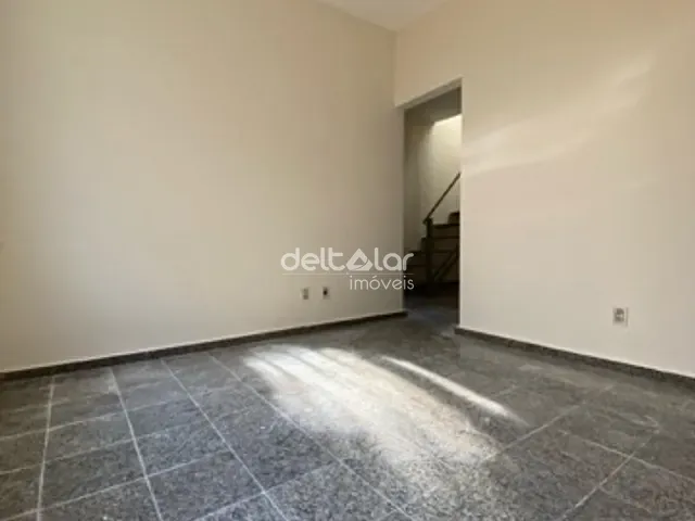 Casa 2 quartos e 1 banheiro, para alugar, no bairro Belo Vale em Santa Luzia