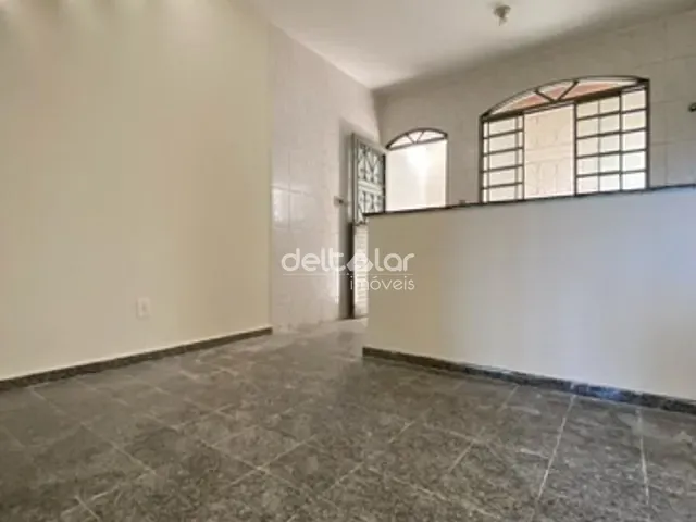 Casa 2 quartos e 1 banheiro, para alugar, no bairro Belo Vale em Santa Luzia