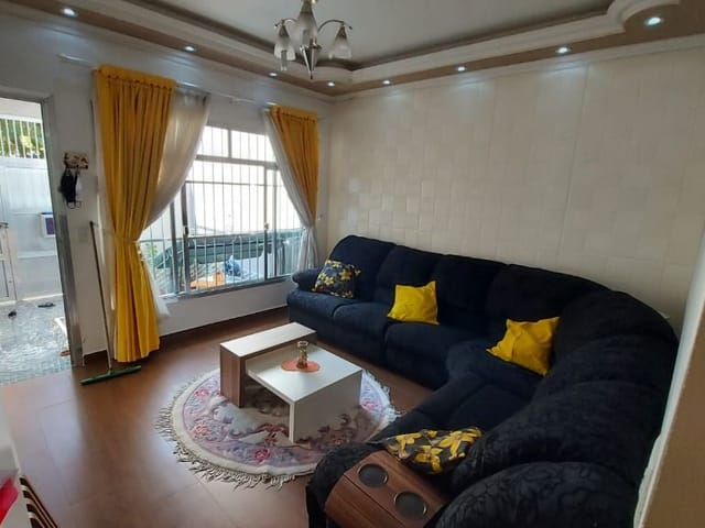 Casa com 450m² 3 quartos e 2 banheiros, à venda, no bairro Pestana em Osasco