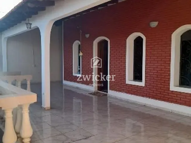 Casa com 242m² 3 quartos e 2 banheiros, à venda, no bairro Parque Vista Alegre em Bauru