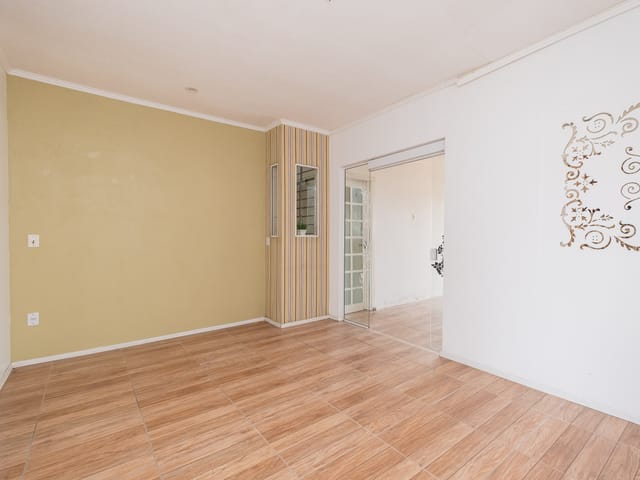 Foto do Casa - Casa à venda no Terra Nova, Três Vendas – 98 m², 2 quartos (sendo 1 suíte), churrasqueira, frente norte e 2 vagas cobertas. | UP Imóveis