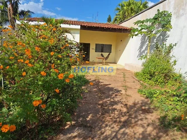 Casa com 250m² 2 quartos e 1 banheiro, à venda, no bairro Jardim Tangará em São Carlos
