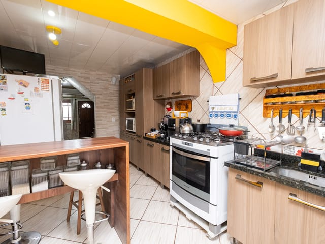 Casa 2 quartos e 2 banheiros, à venda, no bairro Areal em Pelotas