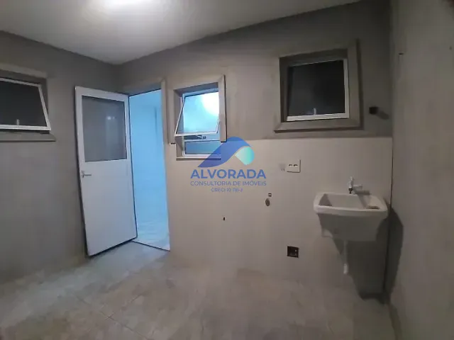 Casa 3 quartos e 2 banheiros, à venda, no bairro Jardim Santa Júlia em São José dos Campos