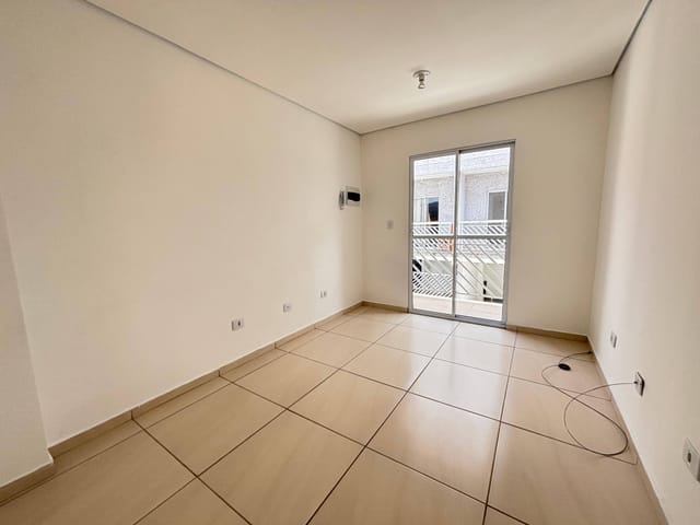 Casa com 100m² 2 quartos e 2 banheiros, à venda ou para alugar, no bairro Parque Santa Rita de Cássia em Cotia