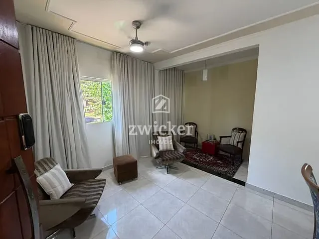 Casa com 250m² 4 quartos e 4 banheiros, à venda, no bairro Jardim Shangri-Lá em Bauru