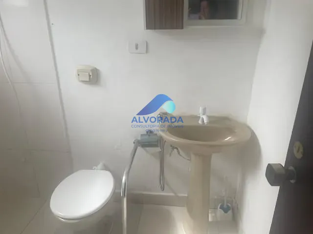 Casa com 188m² 3 quartos e 1 banheiro, para alugar, no bairro Jardim das Indústrias em São José dos Campos