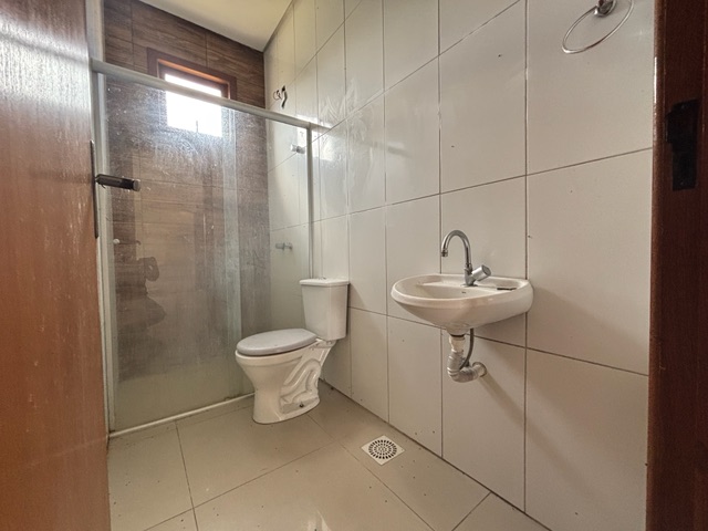 Casa com 250m² 2 quartos e 1 banheiro, à venda, no bairro Laranjal em Pelotas