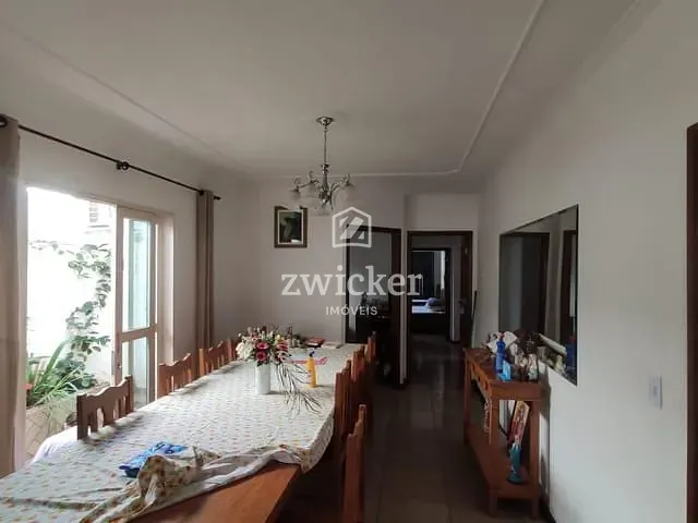 Casa com 405m² 4 quartos e 4 banheiros, à venda, no bairro Vila Rocha em Bauru