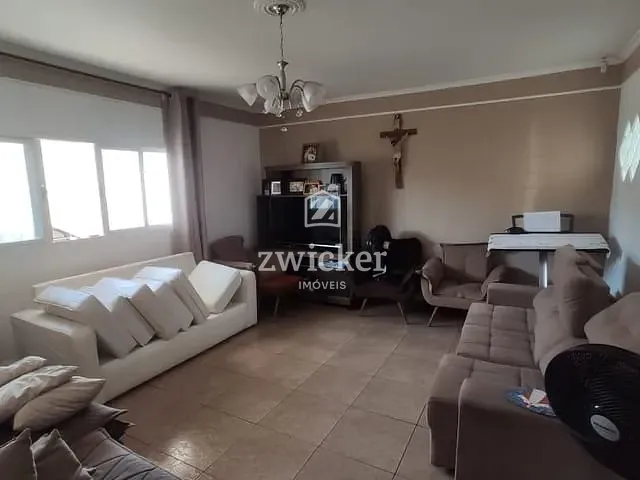 Casa com 405m² 4 quartos e 4 banheiros, à venda, no bairro Vila Rocha em Bauru