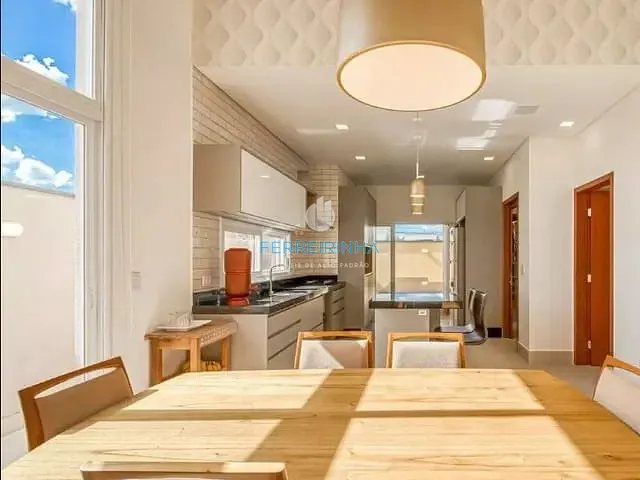 Casa com 250m² 3 quartos e 1 banheiro, à venda, no bairro Urbanova em São José dos Campos
