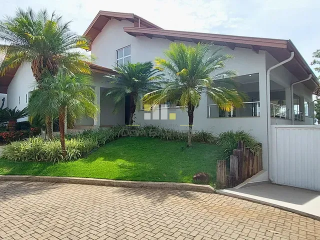 Casa com 623m² 3 quartos e 5 banheiros, à venda, no bairro Nossa Senhora Aparecida em Paulínia