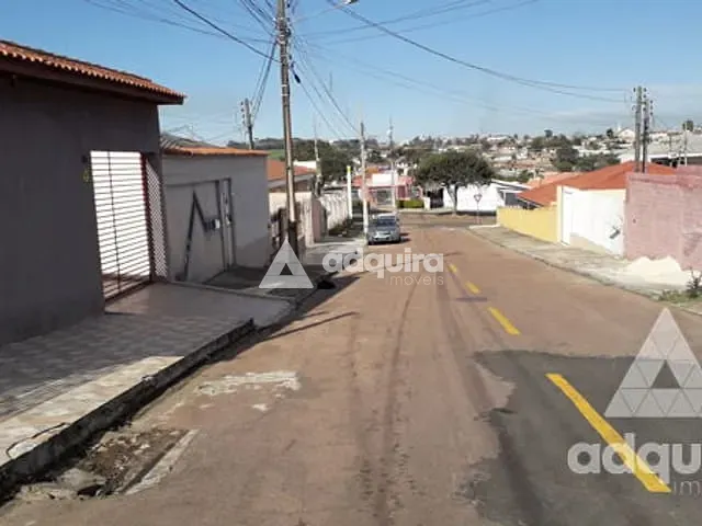 Casa com 275m² 4 quartos e 3 banheiros, à venda, no bairro Chapada em Ponta Grossa
