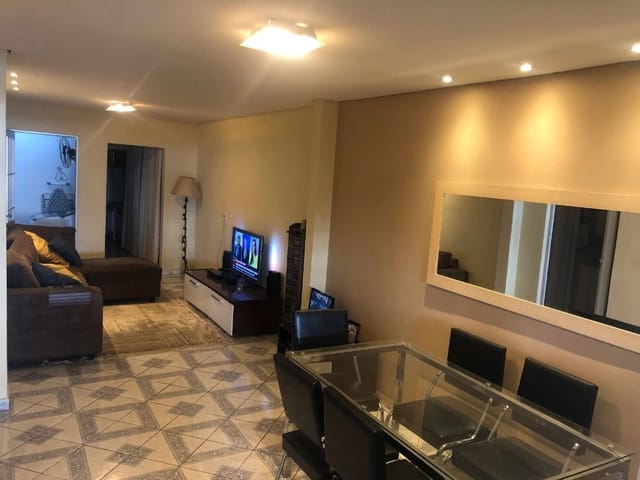 Casa com 140m² 2 quartos e 2 banheiros, à venda, no bairro Centro em Osasco