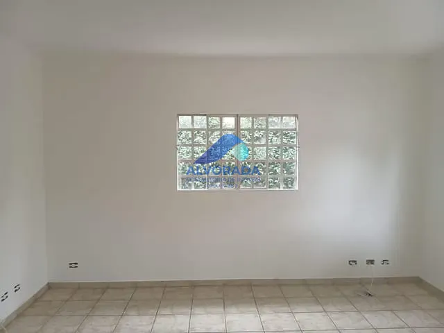 Casa com 250m² 3 quartos e 1 banheiro, à venda, no bairro Jardim das Indústrias em São José dos Campos