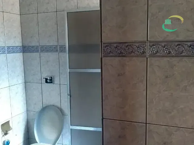 Casa com 900m² 5 quartos e 4 banheiros, à venda, no bairro Centro em Pocinhos do Rio Verde