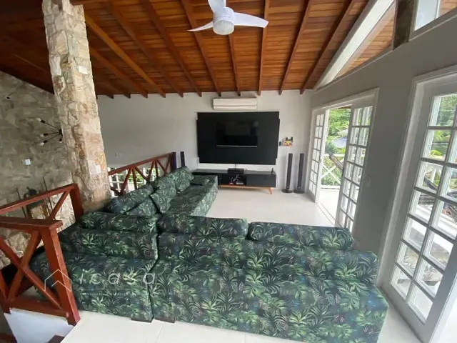 Casa com 480m² 3 quartos e 4 banheiros, à venda, no bairro Park Imperial em Caraguatatuba