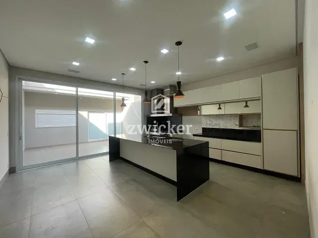 Casa com 300m² 3 quartos e 3 banheiros, à venda, no bairro Residencial Parque Pontal em Piratininga