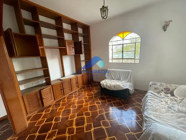 Casa com 1272m² 6 quartos e 5 banheiros, à venda ou para alugar, no bairro Jardim América em Jacareí