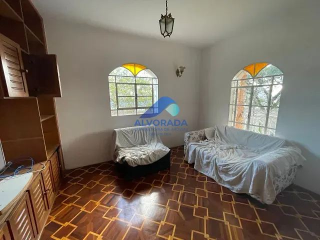 Casa com 1272m² 6 quartos e 5 banheiros, à venda ou para alugar, no bairro Jardim América em Jacareí