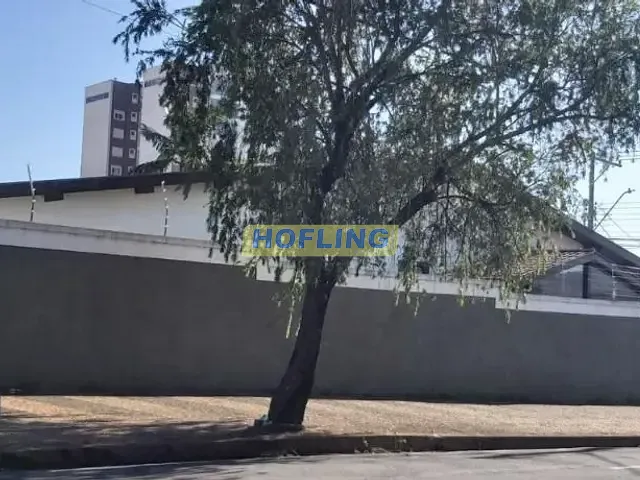Casa com 334m² 3 quartos e 2 banheiros, para alugar, no bairro Cidade Jardim em Rio Claro