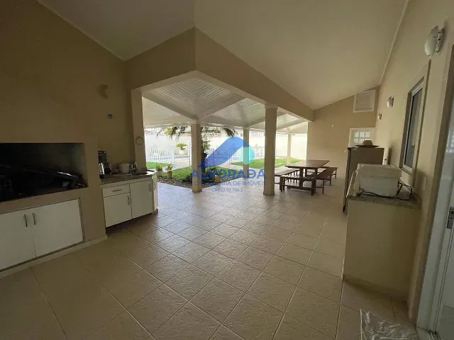 Casa com 840m² 3 quartos e 5 banheiros, à venda ou para alugar, no bairro Jardim Altos de Santana II em Jacareí