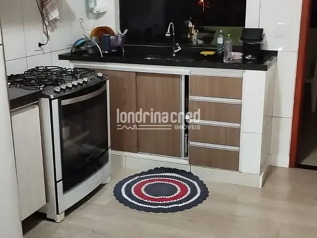 Casa com 266m², à venda, no bairro Loteamento Chamonix em Londrina